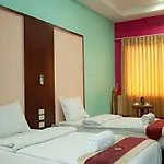 Le Platinum Inn