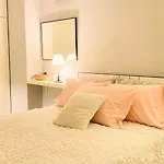 Grand Diamond Suite Condominium Floor11