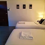 Oneway Guest House Bkk