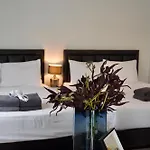 Entire Townhome 3Br3B, Pool, Sukhumvit-Emsphere