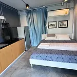 Bangkok Chat Box Hostel