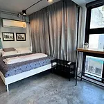 Bangkok Chat Box Hostel