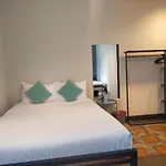 Baan Wangderm Hotel