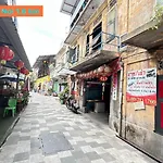 Center Bangrak At Bangkok