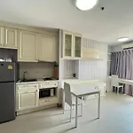Peaceful One Bedroom By The River