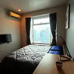 1 Bedroom High Floor Luxury Condo With Pool,Gym And Sauna