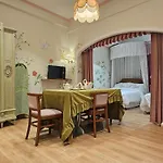 Kitsch Hotel