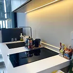 Luxury High Floor With Amenities - Gym, Sauna, Rooftop Garden, Cinema Theater