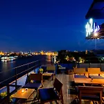 Baan Wanglang Riverside, Bangkok