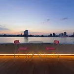 Riverfront House/Chao Phraya River/Baan Rimphraya