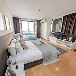Cozy, Spacious 2-Bedder With City, Park View, Near Nana Bts