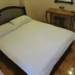 The Grand Palace Hostel