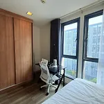 Luxe Condo In Sukhumvit 64