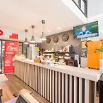 OYO 615 Bossa House Hostel & Cafe