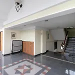 OYO 75385 Hotel Win Long