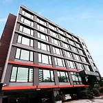 B2 Bangkok Srinakharin Boutique & Budget Hotel