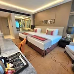 Graceland Bangkok By Grace Hotel - Sha Extra Plus