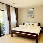 Pet&Kids Friendly House Sukhumvit27