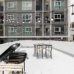 A Townhouse 100M From Bts Bangchak