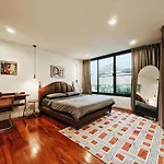 4Br Modern Art Villa With Free Wi-Fi Netflix Vinyl