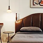 4Br Modern Art Villa With Free Wi-Fi Netflix Vinyl