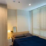 Nue Condo Mrt Yellow Si La Salle Station