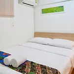 Les Fleurs Bangkok Hostel