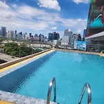 Interchange Tower Serviced Apartment - Sha Extra Plus