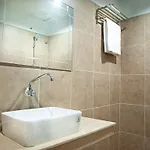 Le Platinum Inn
