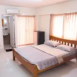 Jitthamas Residence