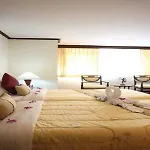Yellow Ribbon Hills, Boutique Suites
