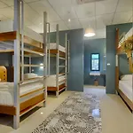 Hom Hostel&Cooking Club