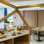 Zircon Hotel