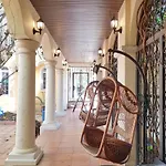 Prompimarn Villa Toscana