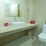 Zen Rooms Surasak 2