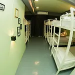 Samsen 8 Hostel