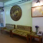 Sawasdee Khaosan Inn