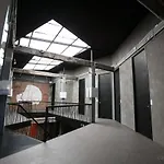 Thrive The Hostel : Patpong By The Belle