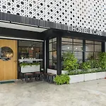 T Hostel @ Victory Monument