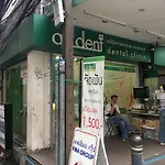Bangkok W18 Hostel