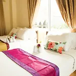 Darul Hijroh Hotel