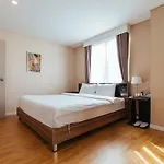 Roomme Hospitality Nang Linchee Branch