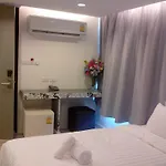 Nantra Ploenchit hotel