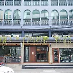 Zen Rooms Zleepmotion Bangkok