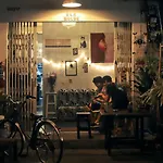 Sla Bar N\'Bed
