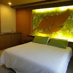 Aleaf Bangkok
