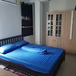 Sam\'S Place