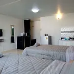 Popular Condo Muangthong T1 By Khun Eve