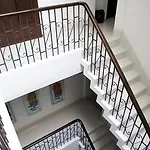 At One Inn Hualampong