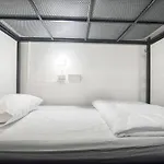 Moon House Hostel - Adults Only